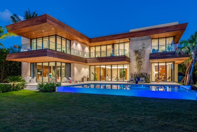 6440-n-bay-road_fine-2